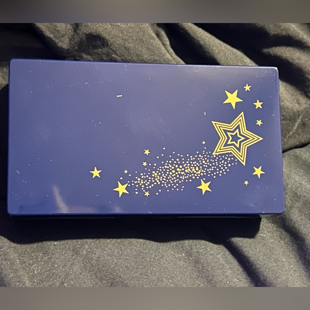 Glow up, glim up mega makeup palette- FMG - Picture 5 of 9